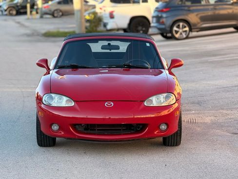 Used 2003 MAZDA MX-5 Miata image 11