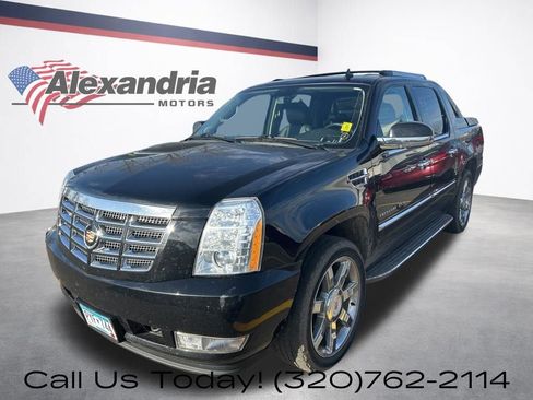 Used 2012 Cadillac Escalade EXT Luxury image 1