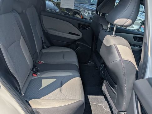 Used 2025 Subaru Forester Premium AWD/4WD image 19