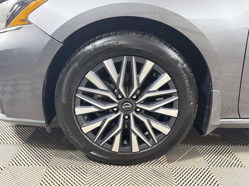 Certified 2023 Nissan Altima 2.5 SV w/ SV Premium Package AWD/4WD image 28