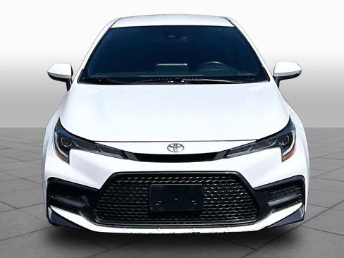 Used 2021 Toyota Corolla SE FWD image 3