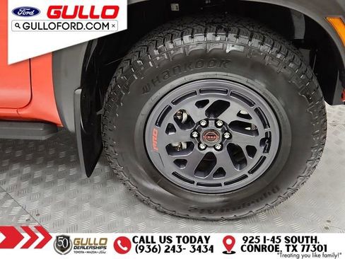 Used 2025 Nissan Frontier PRO-4X w/ Interior Protection Package image 31