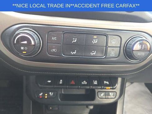 Used 2021 GMC Canyon Denali image 34