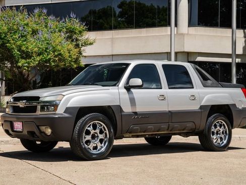Used 2004 Chevrolet Avalanche 2WD image 40
