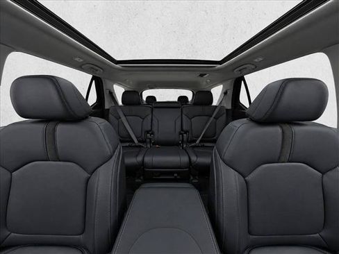 Used 2023 Honda Pilot Touring image 25