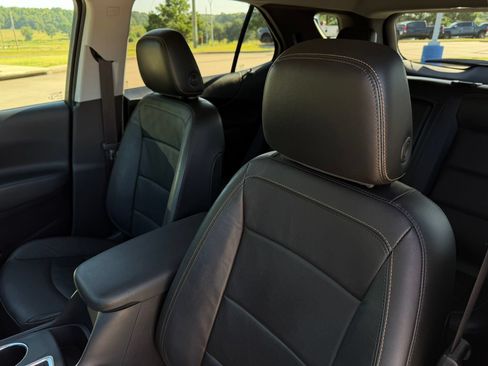 Used 2020 Chevrolet Equinox LT w/ Midnight Edition FWD image 13