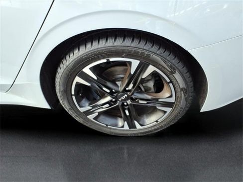 Used 2023 Kia K5 GT-Line w/ GT-Line Premium Package image 7