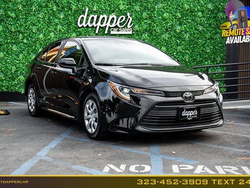 Used 2023 Toyota Corolla LE FWD image 3