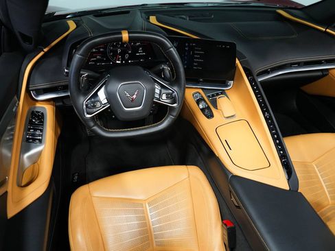 Used 2024 Chevrolet Corvette Stingray Preferred Conv w/ Z51 Performance Package RWD image 20