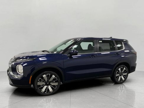 New 2026 Mitsubishi Outlander AWD image 8