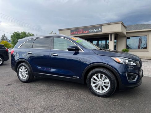 Used 2017 Kia Sorento LX V6 AWD image 10