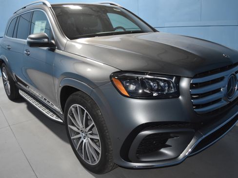 New 2026 Mercedes-Benz GLS 580 4MATIC image 1