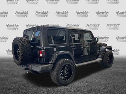 Used 2019 Jeep Wrangler Unlimited Sahara AWD/4WD image 10