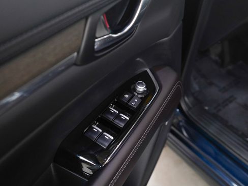 Certified 2025 MAZDA CX-5 Signature image 21