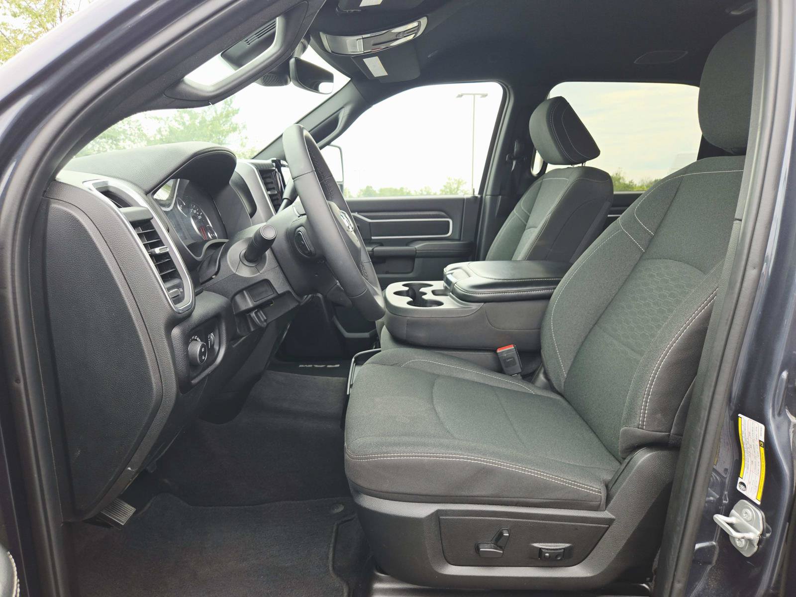 Used 2025 RAM 2500 Big Horn AWD/4WD image 12
