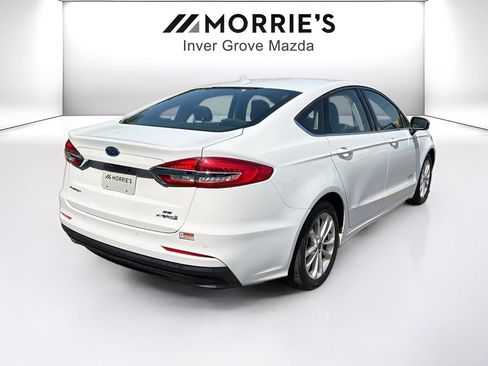 Used 2019 Ford Fusion SE FWD image 5