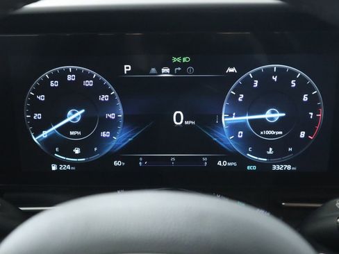 Used 2024 Kia Carnival SX image 33