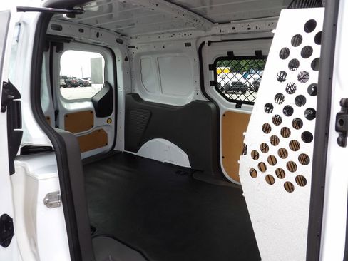 Used 2020 Ford Transit Connect XL FWD image 32