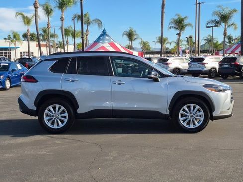 Used 2026 Toyota Corolla Cross LE image 4