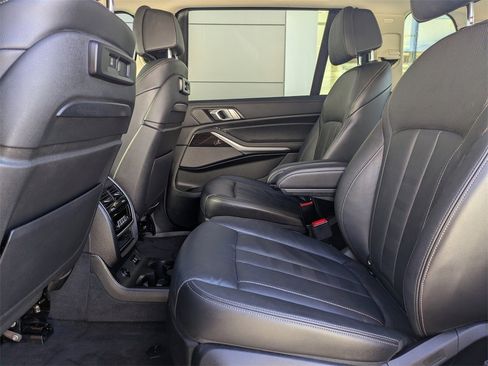 Used 2020 BMW X7 xDrive40i w/ Premium Package image 16