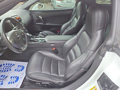 Used 2011 Chevrolet Corvette Grand Sport w/ Preferred Equipment Group RWD image 9
