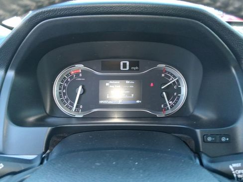 Used 2018 Honda Pilot Touring image 15