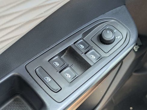 Used 2024 Volkswagen Taos S FWD image 23