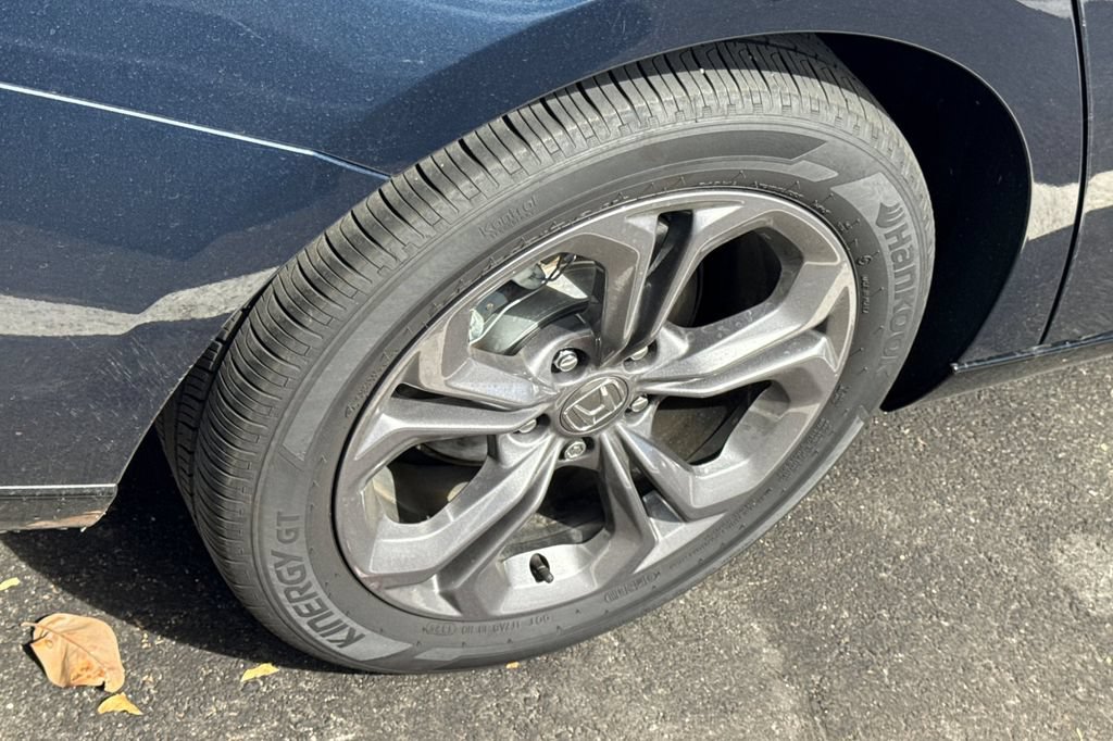 Used 2025 Honda Accord EX-L image 4