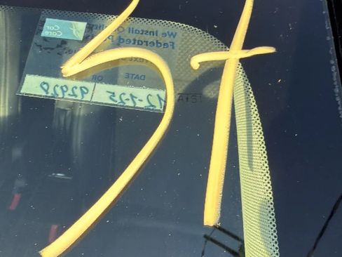 Used 2019 Buick Encore Preferred image 30