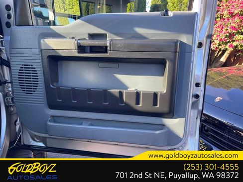 Used 2012 Ford F250 XLT w/ XLT Interior Pkg AWD/4WD image 21