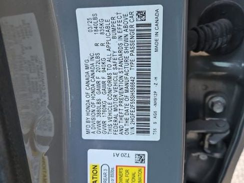 Used 2025 Honda Civic Sport image 37