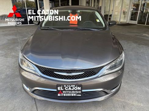Used 2016 Chrysler 200 Limited w/ Convenience Group FWD image 8