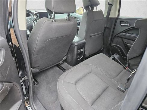 Used 2019 GMC Canyon SLE w/ Driver Alert Package image 9