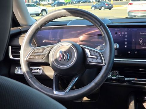 Used 2024 Buick Envision Preferred image 23