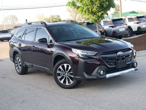 Certified 2024 Subaru Outback Limited AWD/4WD image 2