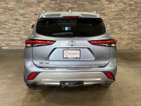 Used 2021 Toyota Highlander Platinum AWD/4WD image 7