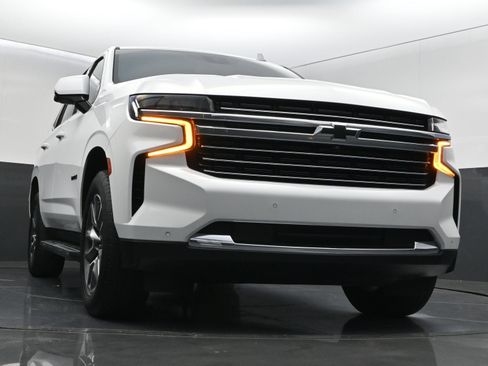 Used 2023 Chevrolet Tahoe LT w/ Luxury Package AWD/4WD image 46