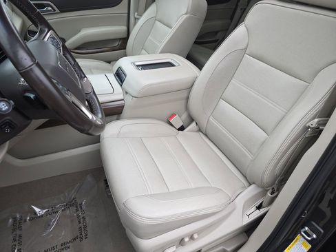 Used 2019 GMC Yukon Denali w/ Denali Ultimate Package image 19