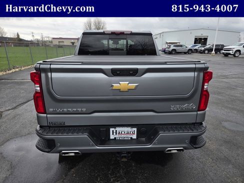 Used 2025 Chevrolet Silverado 1500 High Country image 5