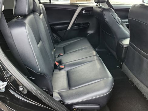 Used 2016 Toyota RAV4 Limited w/ Advanced Technology Package image 18