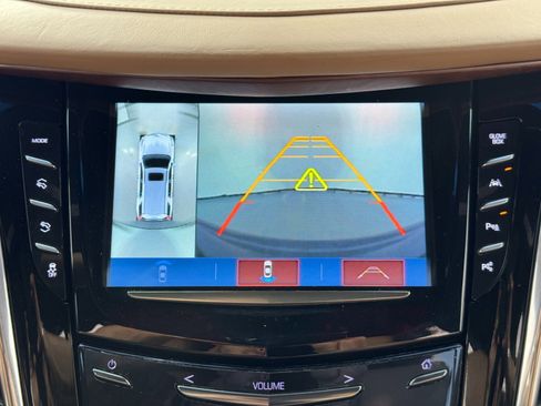 Used 2017 Cadillac Escalade ESV Platinum image 28