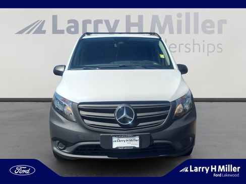 Used 2023 Mercedes-Benz Metris image 8