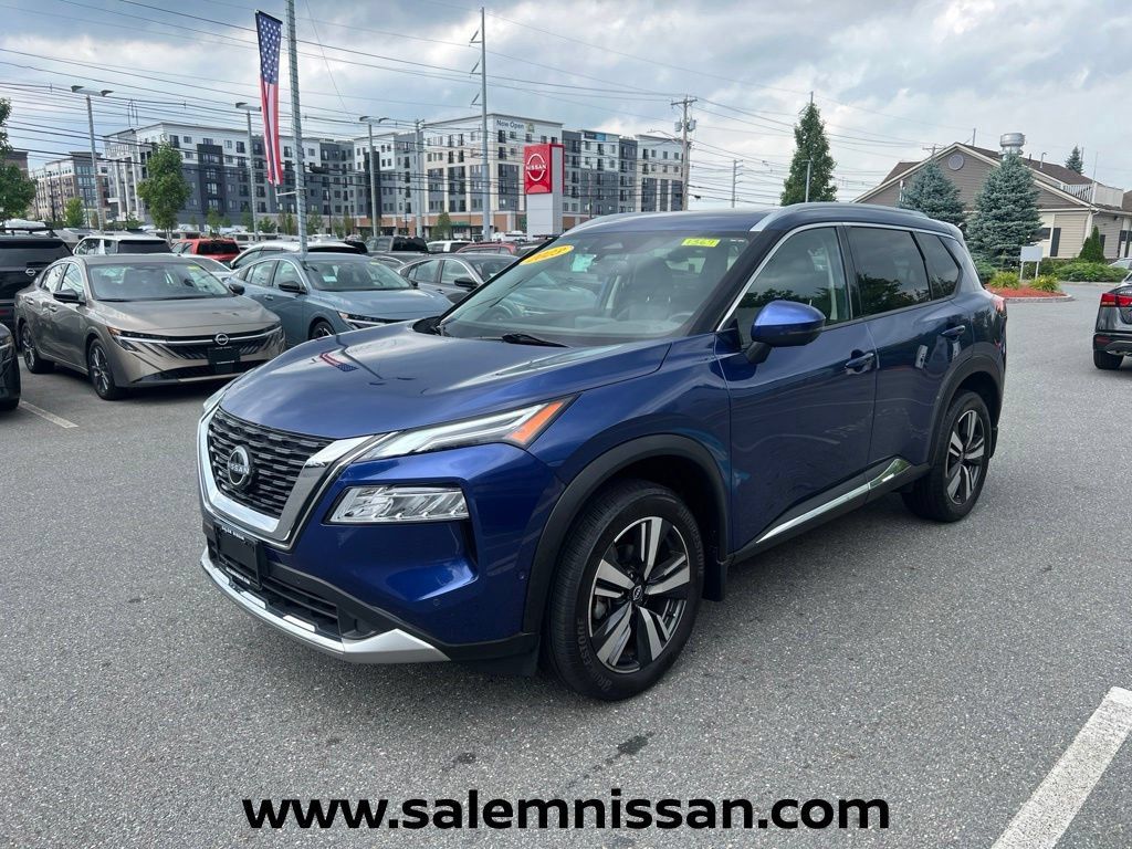 Used 2023 Nissan Rogue Platinum AWD/4WD image 3