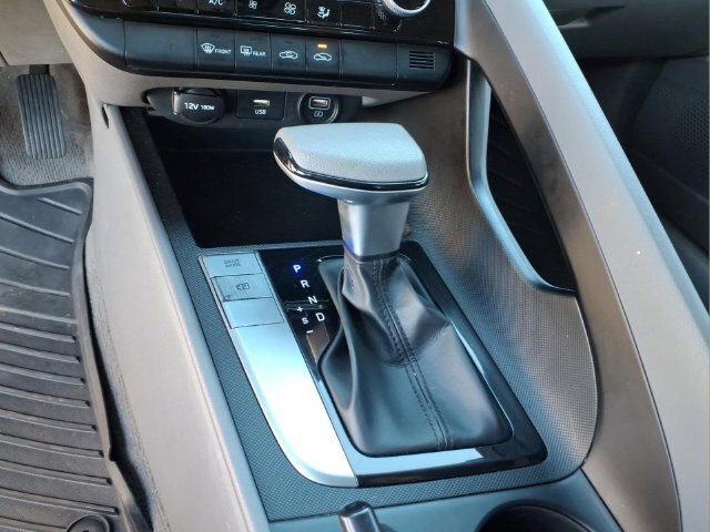 Used 2021 Hyundai Elantra SEL FWD image 28