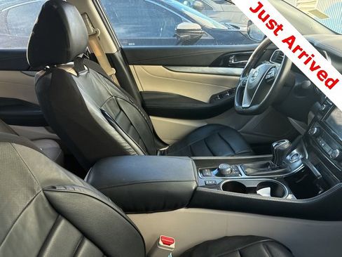 Used 2018 Nissan Maxima 3.5 SL image 9