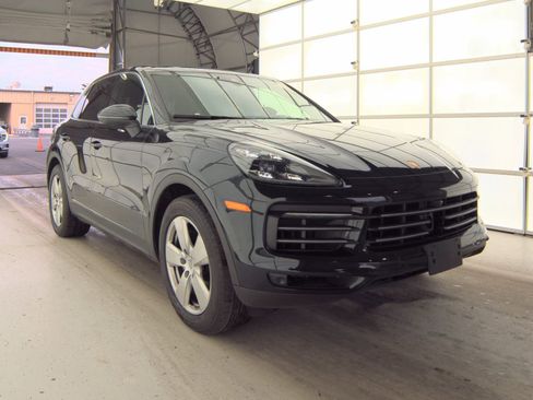 Used 2020 Porsche Cayenne E-Hybrid image 6
