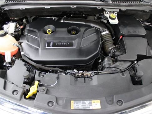 Used 2017 Lincoln MKC Reserve image 28