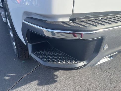 New 2026 GMC Sierra 1500 SLT w/ SLT Premium Plus Package image 9