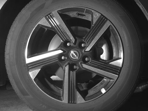 Used 2025 Nissan Sentra SV image 13