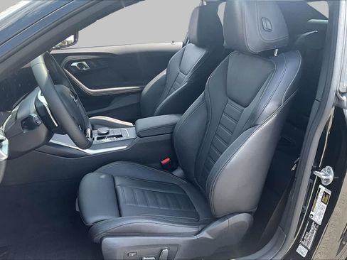 Used 2025 BMW 230i Coupe w/ Convenience Package RWD image 7
